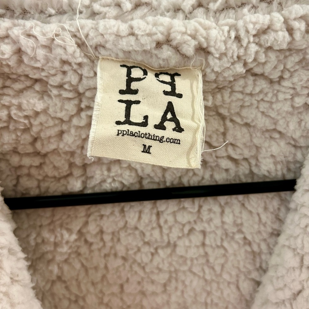 PPLA size medium coat - Picture 4 of 4